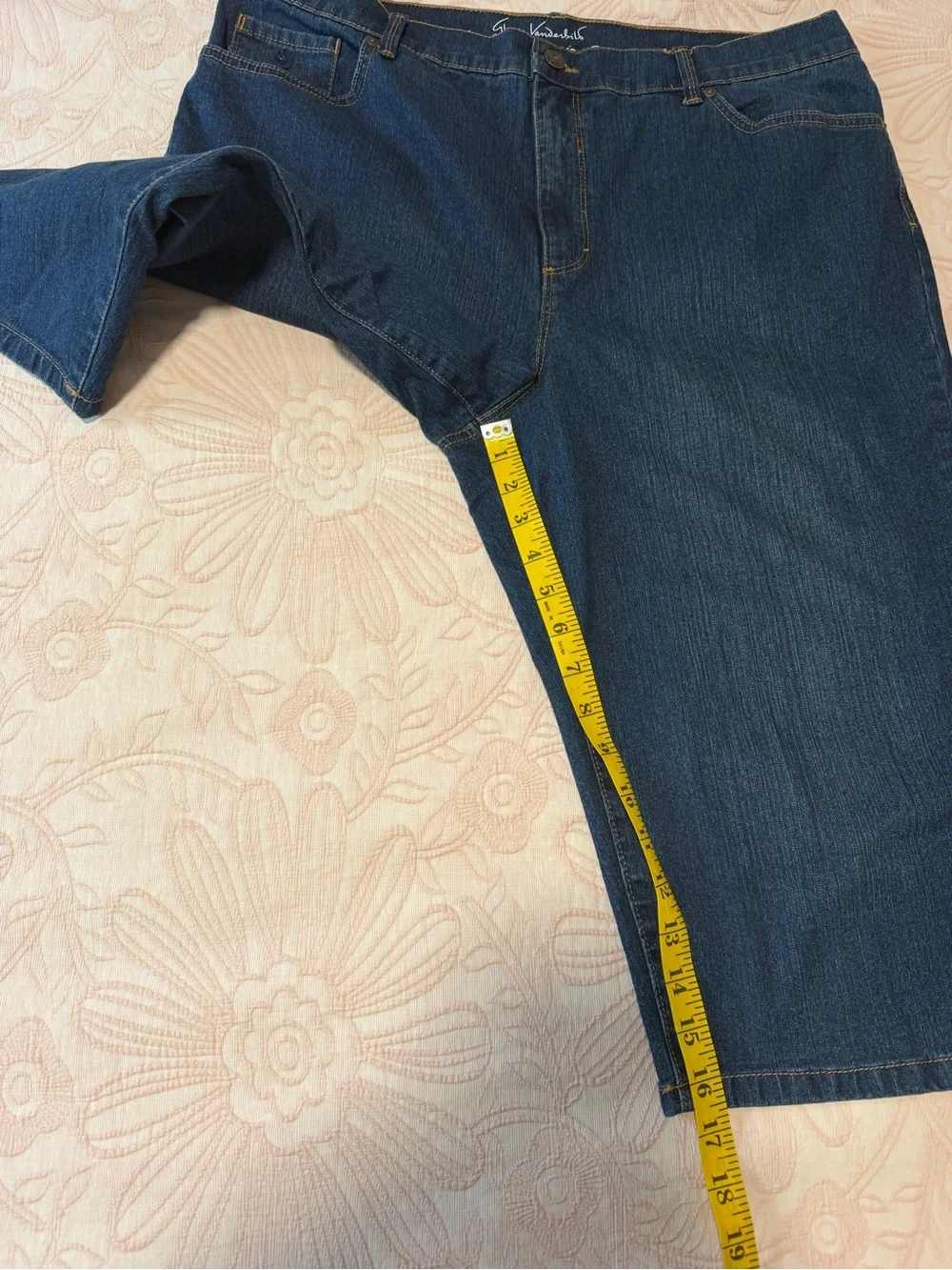 Gloria Vanderbilt Amanda Women’s Denim Jeans Shorts